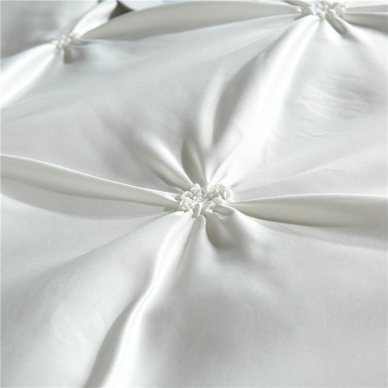 The Luxury Satin Bedding Collection - Rheasie & Co